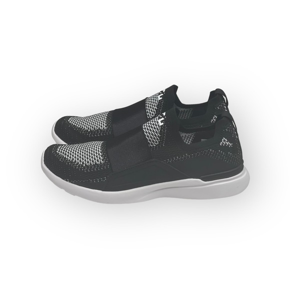 new APL 𖤐 Techloom Bliss Knit Lightweight Running Sneakers 𖤐 Black White 𖤐 6M - Picture 7 of 17